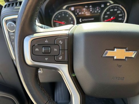Used 2022 Chevrolet Silverado 1500 LTZ w/ Technology Package AWD/4WD image 28