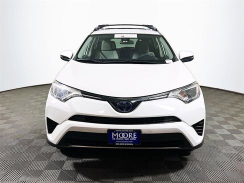 Certified 2018 Toyota RAV4 LE Plus image 3
