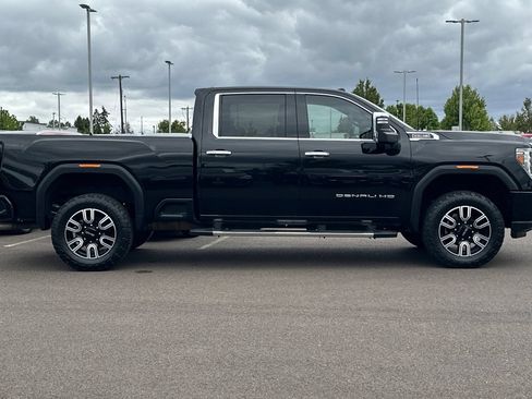 Used 2021 GMC Sierra 2500 Denali AWD/4WD image 3