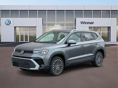 New 2025 Volkswagen Taos SE