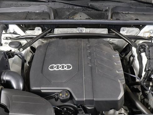 Used 2023 Audi Q5 2.0T Premium w/ Convenience Package AWD/4WD image 19