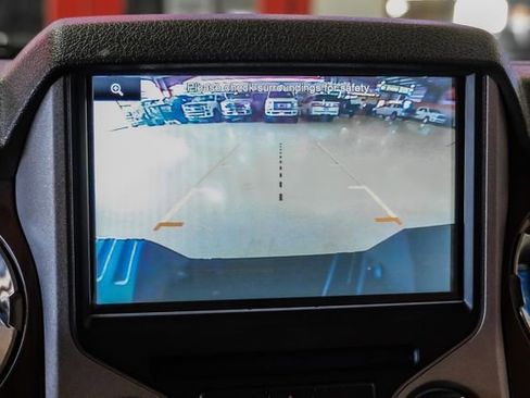 Used 2016 Ford F250 Lariat w/ Lariat Interior Package image 22