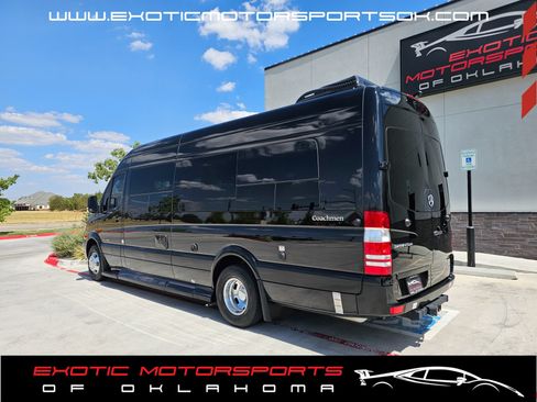 Used 2017 Mercedes-Benz Sprinter 3500 image 5