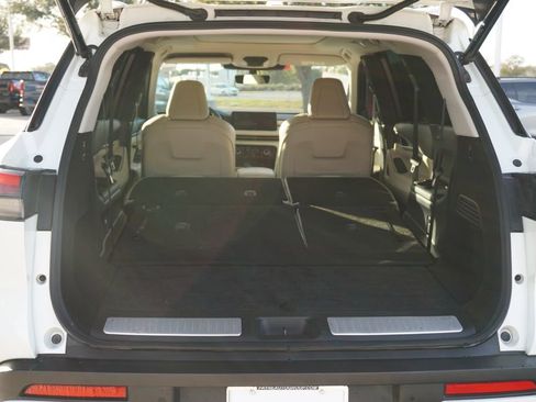 Used 2023 INFINITI QX60 Luxe image 11