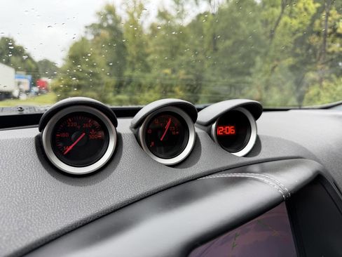 Used 2018 Nissan 370Z Touring image 20