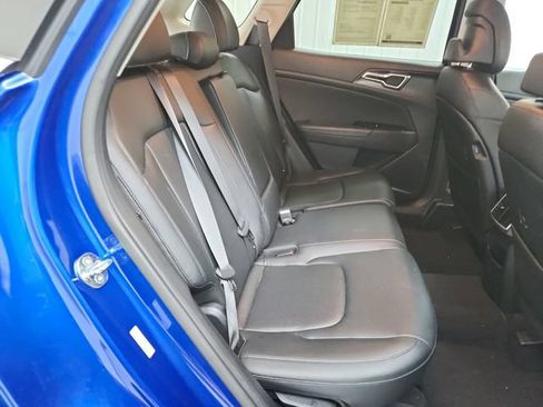 Used 2025 Kia Sportage EX FWD image 38