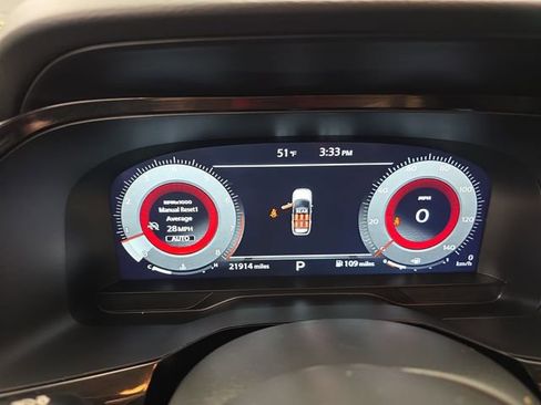 Used 2024 Nissan Pathfinder Platinum w/ Cargo Package image 27