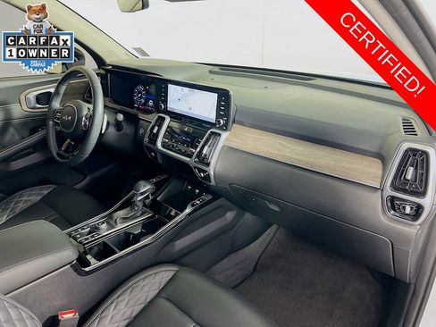 Certified 2023 Kia Sorento SX Prestige image 33