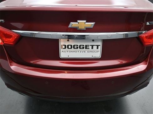 Used 2017 Chevrolet Impala Premier w/ Enhanced Convenience Package image 14