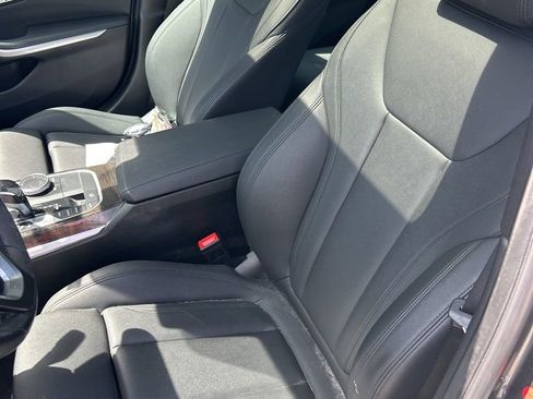 Used 2020 BMW 330i Sedan w/ Premium Package image 7