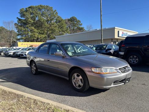 Used 2000 Honda Accord EX image 3