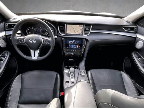 Used 2022 INFINITI QX50 Essential image 13