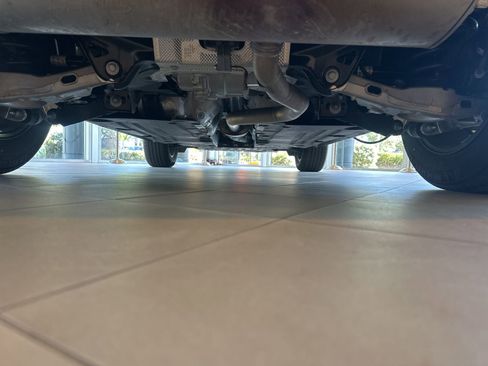 Used 2026 Land Rover Range Rover Evoque S image 17