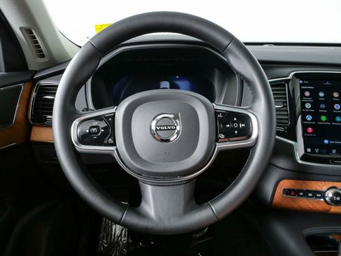 Used 2023 Volvo XC90 B6 Plus w/ Protection Package Premier AWD/4WD image 9