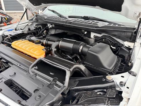 Used 2017 Ford F150 XLT w/ XTR Package image 67