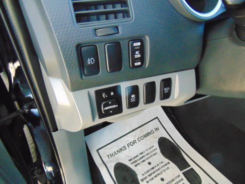 Used 2012 Toyota Tacoma 4x4 Double Cab image 11