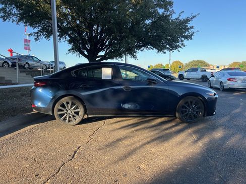 Used 2025 MAZDA MAZDA3 s image 8