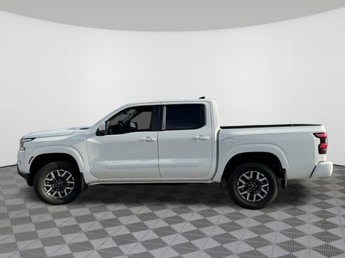 Used 2024 Nissan Frontier SL w/ Technology Package image 16