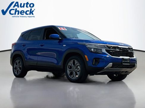 Used 2024 Kia Seltos LX AWD/4WD image 1
