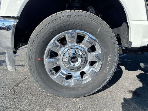 New 2025 Ford F250 King Ranch w/ Chrome Package image 28