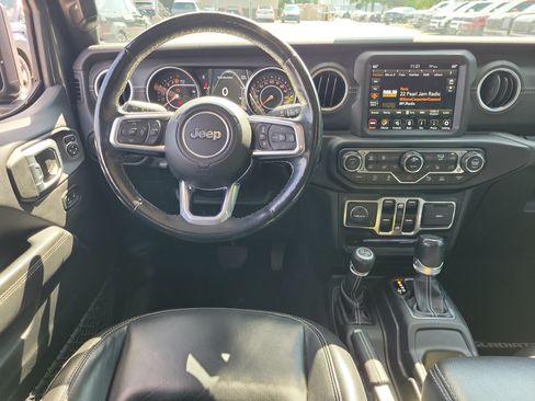 Used 2021 Jeep Gladiator Overland w/ Popular Equipment Package AWD/4WD image 10