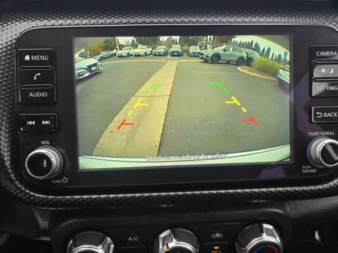 Used 2023 Nissan Kicks SV image 13