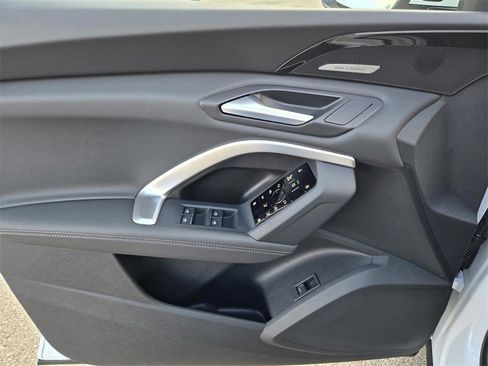 New 2025 Audi Q5 2.0T Premium Plus image 17