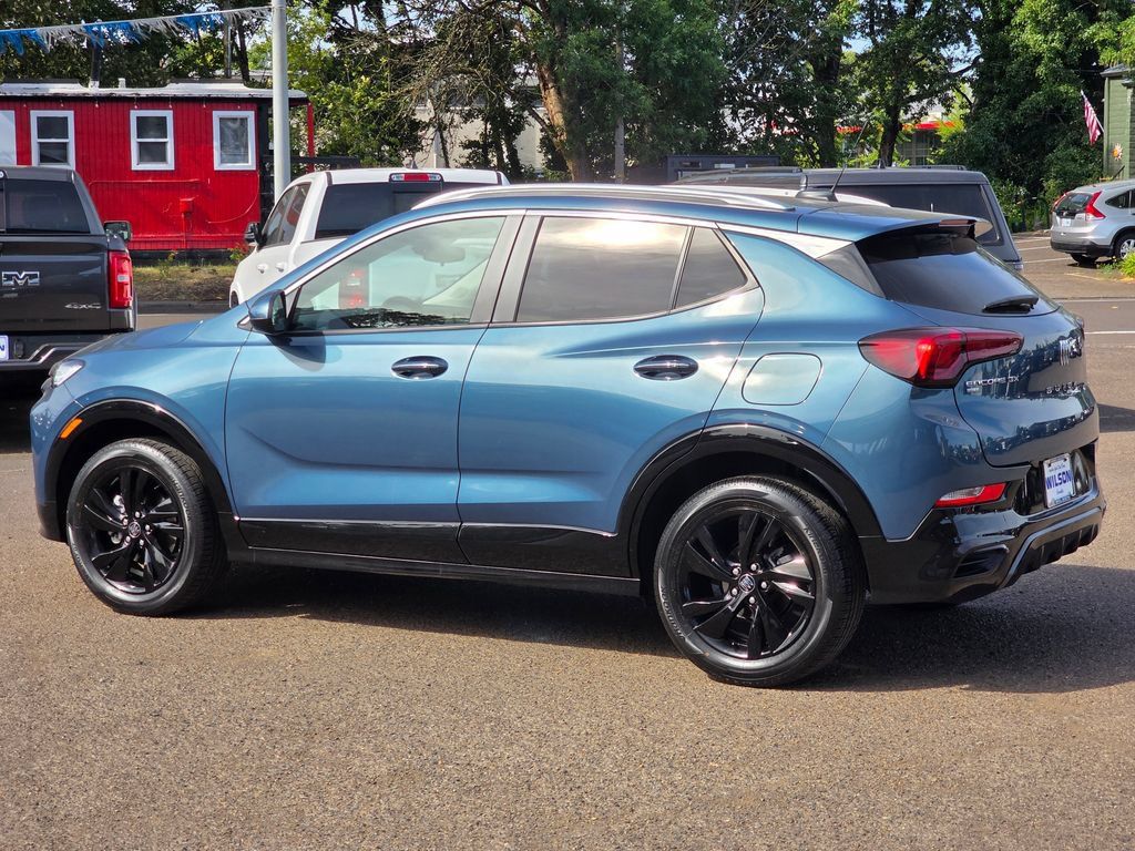 Used 2024 Buick Encore GX Sport Touring w/ Comfort Package AWD/4WD image 2