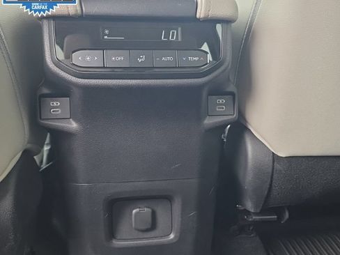 Used 2024 Toyota Grand Highlander AWD image 23