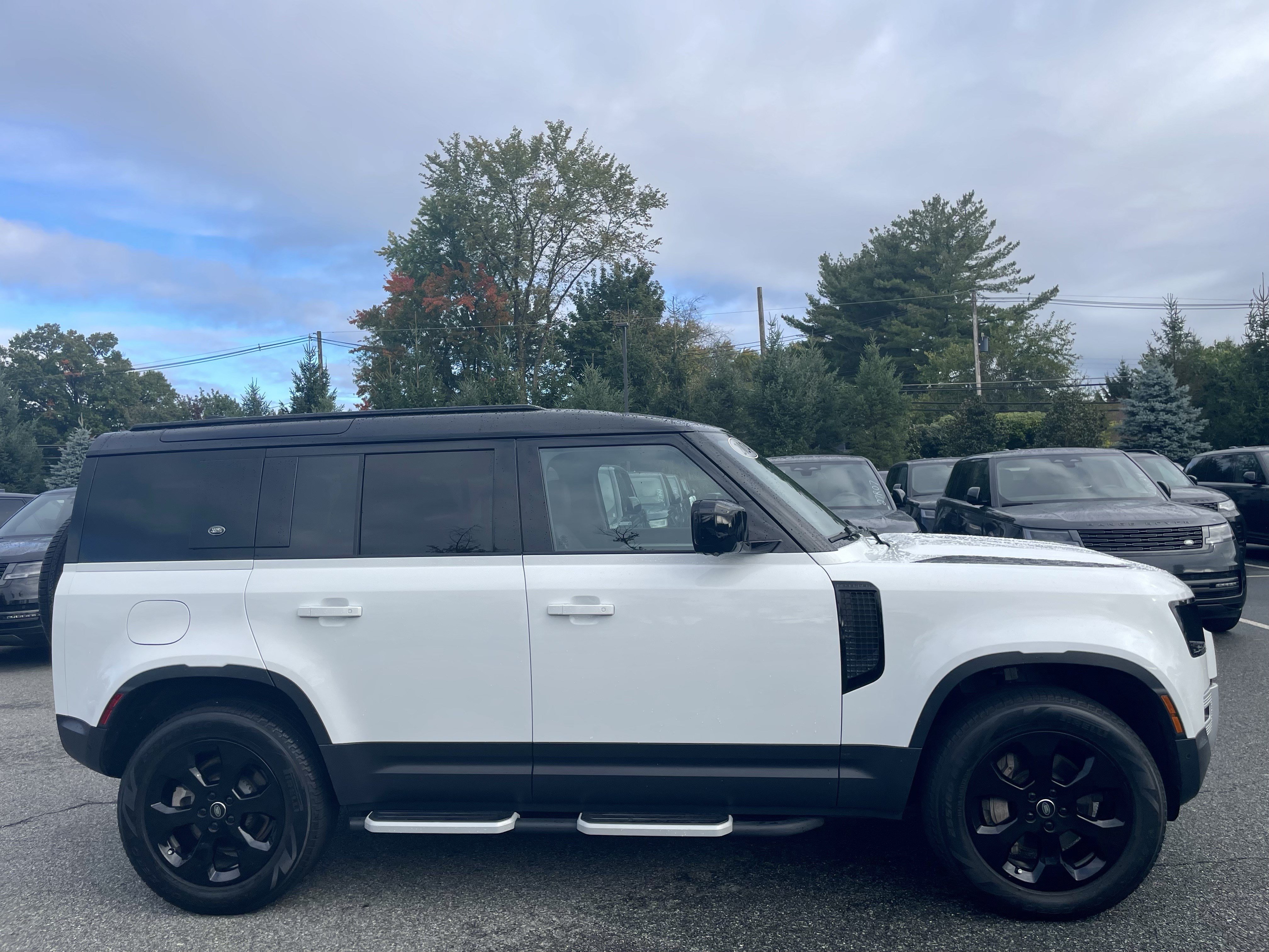 Used 2024 Land Rover Defender 110 S AWD/4WD image 4