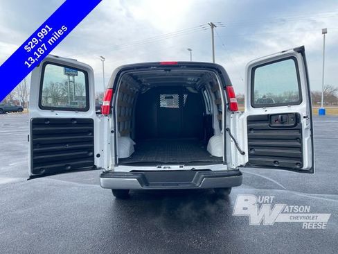Certified 2024 Chevrolet Express 2500 w/ Driver Convenience Package image 15