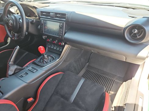 Used 2024 Toyota GR86 TRUENO Edition RWD image 26