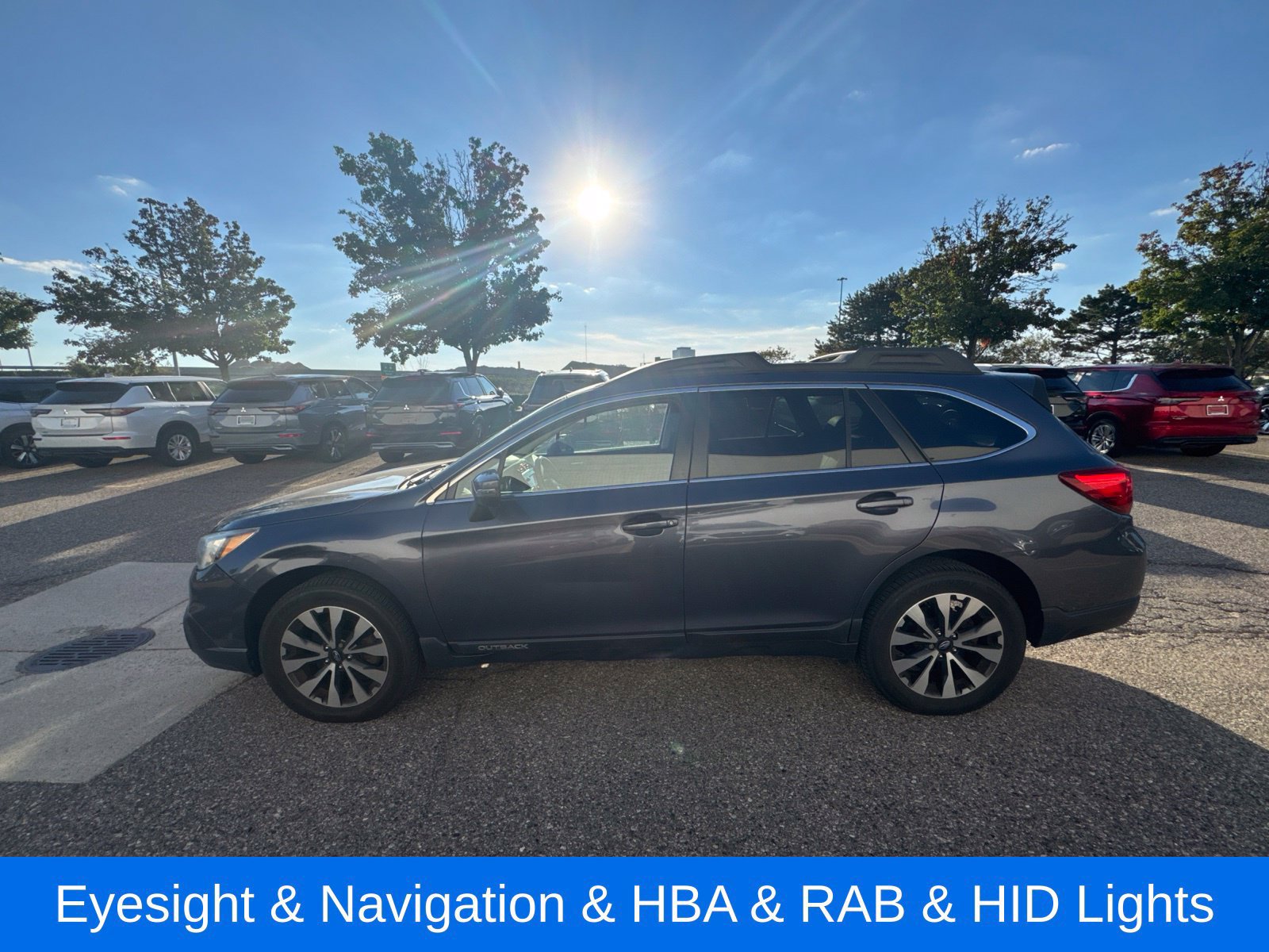 Used 2017 Subaru Outback 2.5i Limited AWD/4WD image 3