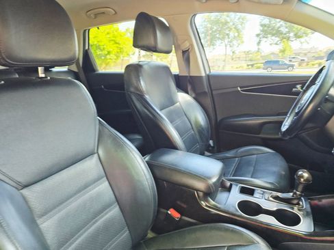 Used 2017 Kia Sorento EX FWD image 31