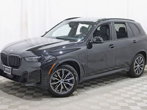 Used 2025 BMW X5 xDrive50e w/ M Sport Package image 7