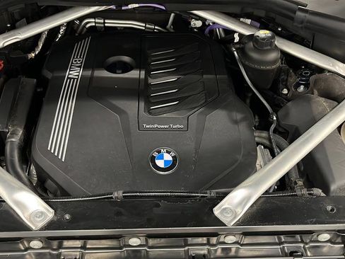 Used 2022 BMW X7 xDrive40i w/ Premium Package image 36