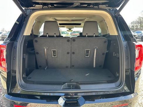 Used 2023 GMC Acadia Denali w/ Denali Ultimate Package AWD/4WD image 15