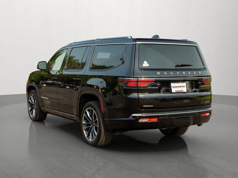 Used 2023 Jeep Wagoneer Series III w/ Premium Group I AWD/4WD image 5