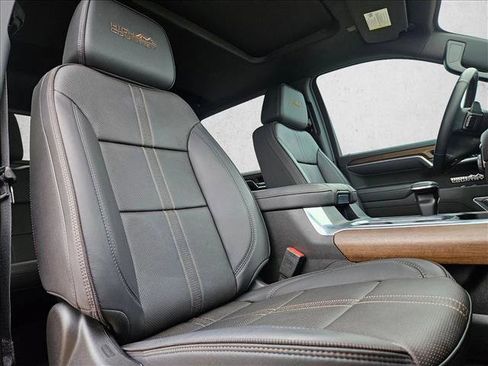 Used 2025 Chevrolet Silverado 1500 High Country w/ High Country Premium Package image 23