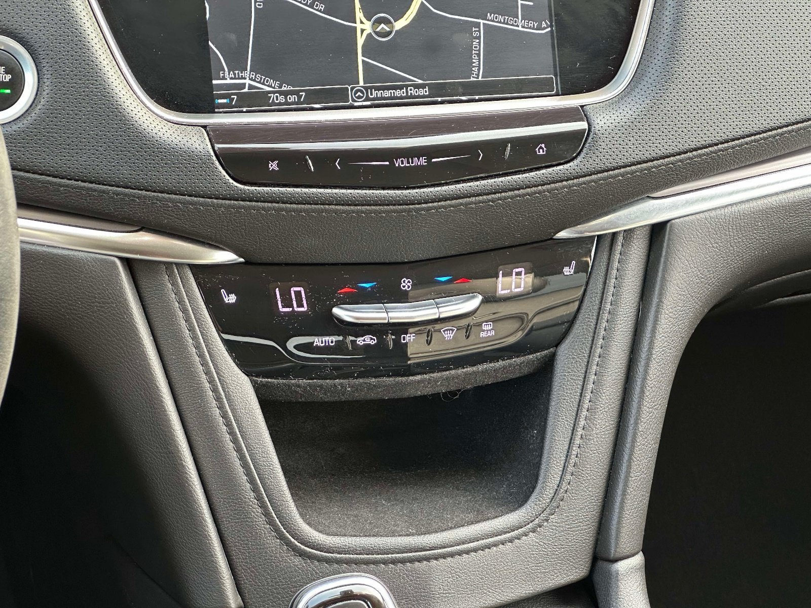 Used 2018 Cadillac XT5 Luxury AWD/4WD image 19
