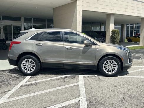 Used 2019 Cadillac XT5 FWD image 6