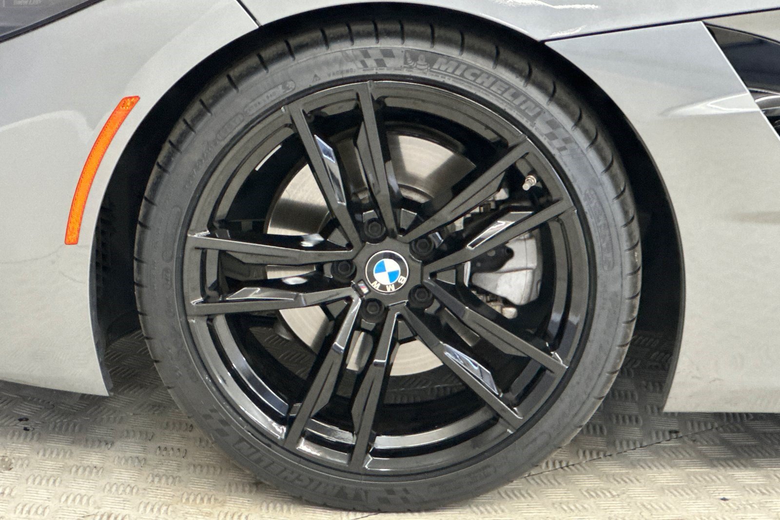 Used 2024 BMW Z4 sDrive30i w/ Shadowloine Package RWD image 12