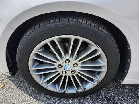 Used 2013 Ford Fusion SE image 18