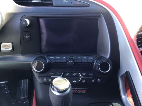 Used 2018 Chevrolet Corvette Z06 image 11