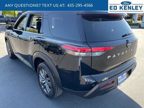 Used 2024 Nissan Pathfinder S AWD/4WD image 32