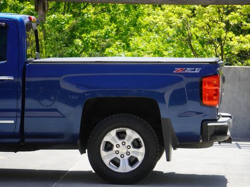 Used 2015 Chevrolet Silverado 1500 LTZ Z71 image 8