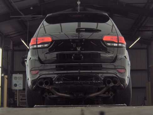 Used 2018 Jeep Grand Cherokee Trackhawk image 2