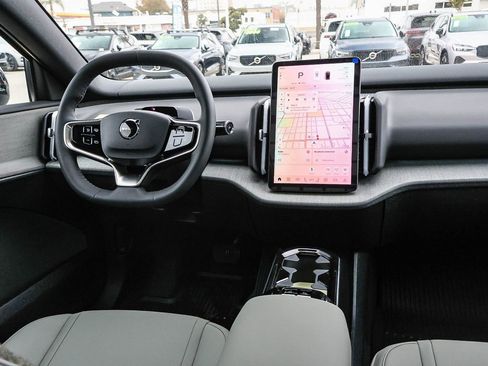 New 2026 Volvo EX30 Cross Country Ultra w/ Protection Package Premier image 21