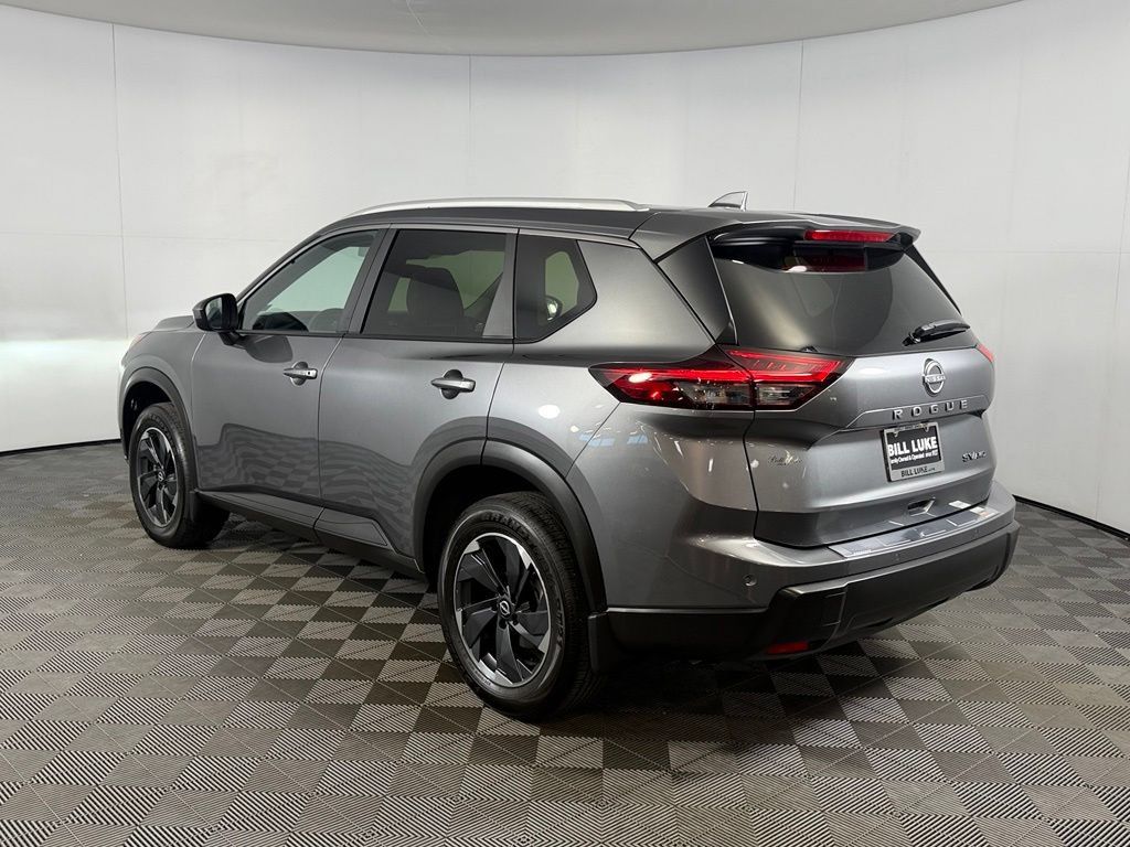 Used 2024 Nissan Rogue SV w/ SV Premium Package AWD/4WD image 9