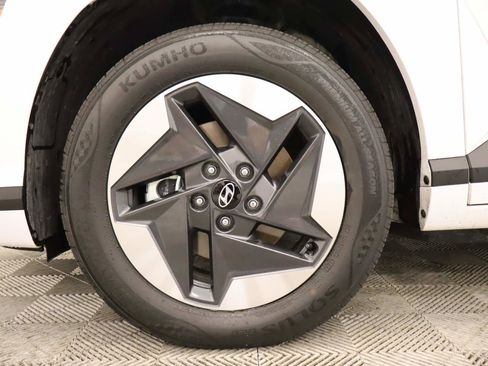 Used 2024 Hyundai Kona SEL image 6